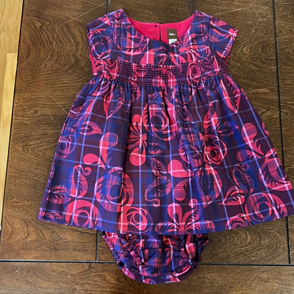 NWOT Baby girl Tea dress with diaper cover 12-18m